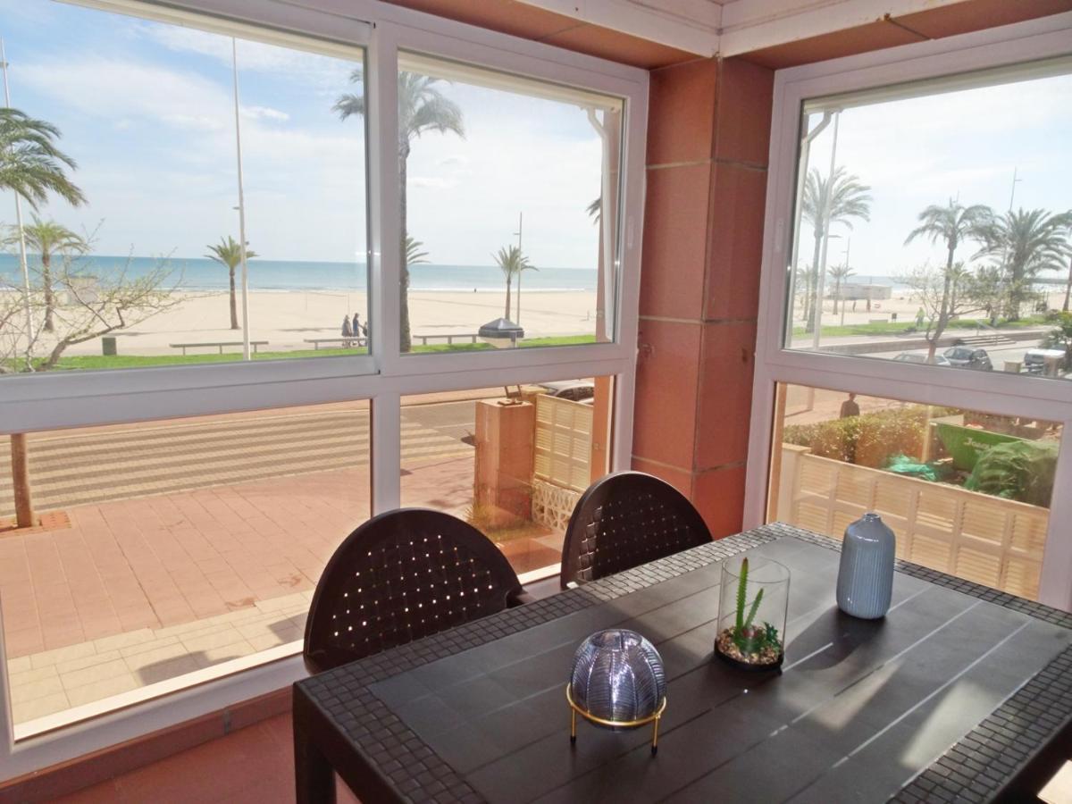 Capri Gandia Primera Linea - Alquiler Solo Familias Playa de Gandia Εξωτερικό φωτογραφία