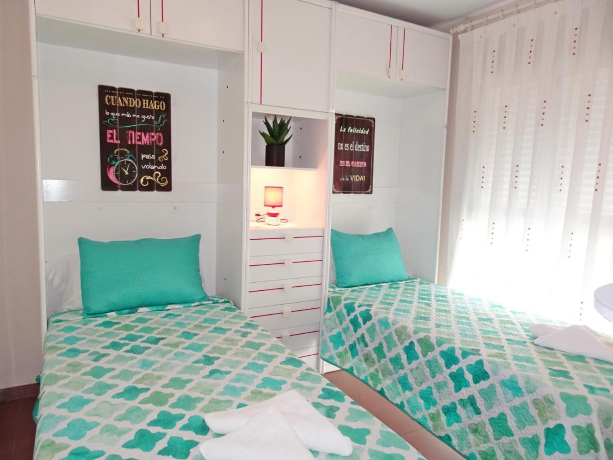 Capri Gandia Primera Linea - Alquiler Solo Familias Playa de Gandia Εξωτερικό φωτογραφία