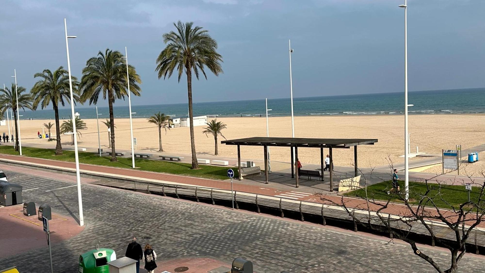 Capri Gandia Primera Linea - Alquiler Solo Familias Playa de Gandia Εξωτερικό φωτογραφία
